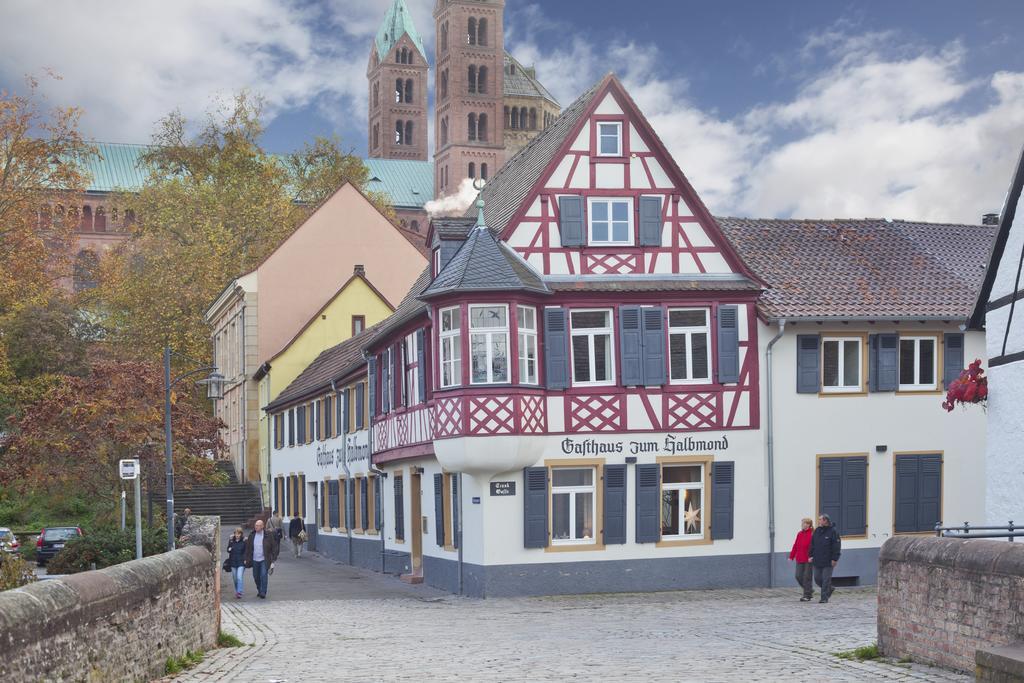 Gasthaus Zum Halbmond Hotel Speyer Bagian luar foto